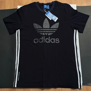 Adidas NWT size large